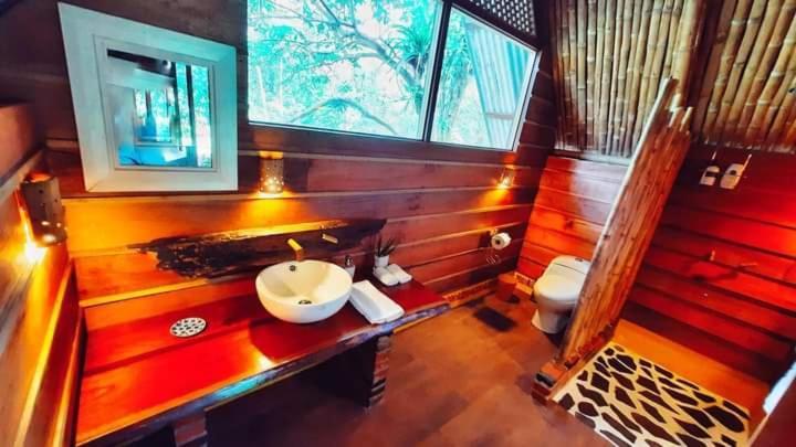 Popone Farm & Lodge Guápiles Екстериор снимка